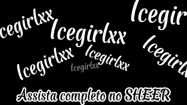 Safada Icegirlxx dando a buceta para seu vizinho dotado