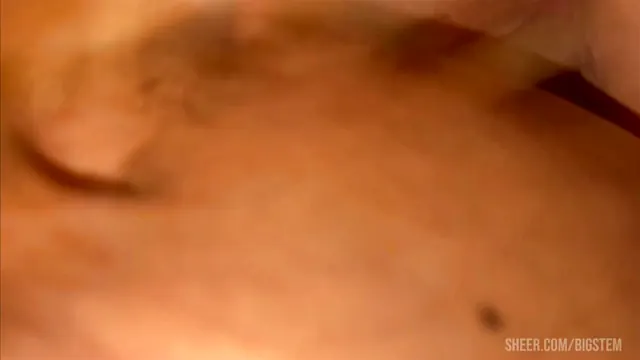 Fodendo buceta da amiga sem camisinha
