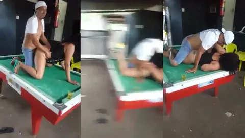 Vazou seu zé fudendo a coroa na mesa de sinuca