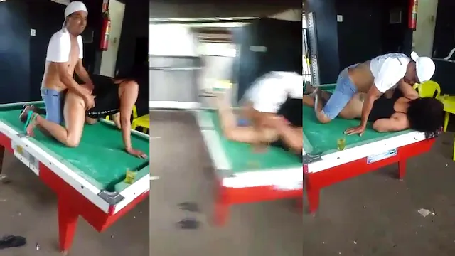 Vazou seu zé fudendo a coroa na mesa de sinuca