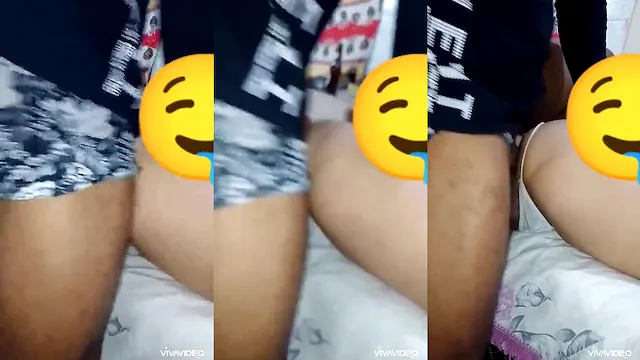 Socando no cu sem dó da putinha