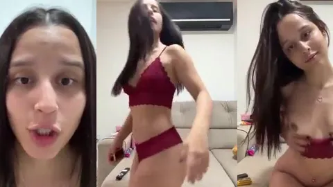 Branquinha bucetuda fazendo alegria dos machos na live