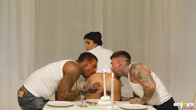 Milf da bunda grande - Sara Retali