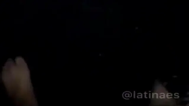 Morena Endemoniada Cogiendo Salvaje en Sillón