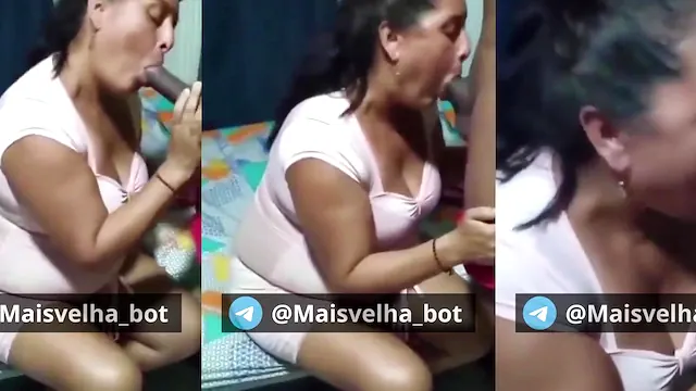 Tia safada mamando o sobrinho