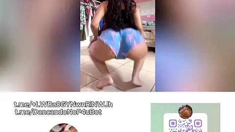 Curvy Brazilian Rides Dick in Foamy Bathtub