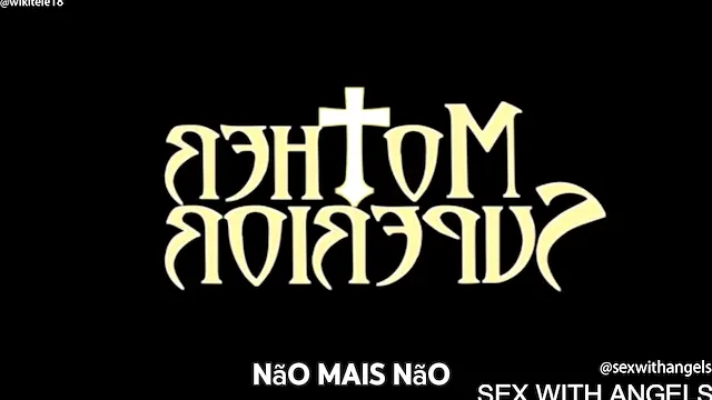 FREIRA SUPERIOR NÃO AGUENTA O TESÃO REPRIMIDO E NÃO RESISTE A FREIRA NOVINHA - LEGENDADO