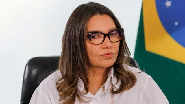 Fudendo a primeira dama, janja chupando big cock