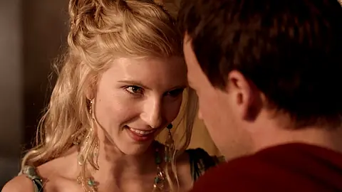 SPARTACUS 1 TEMPORADA EPISODIO 1 -  CENAS NUDEZ