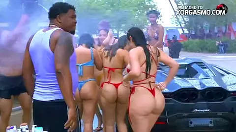 Natalia Salas, Pamela Infante, Ana Beato Get Wet Car Wash Threesome