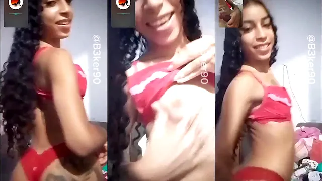 Putinha rebolando pros cara bater punheta