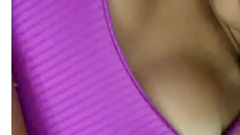 Horny Cam Girl Flashes Her Tits on Live Show