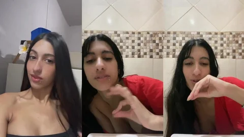 carol_vx  sapeka anunciando seu trabalho na live