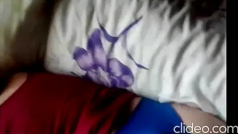 Esposa dormindo de calcinha Azul atolada