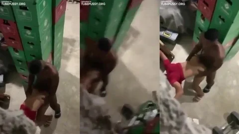 Amigo flagrou o negão arrebentando a funcionária 2