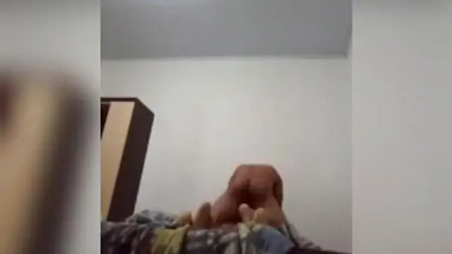 judiando do cuzinho dela