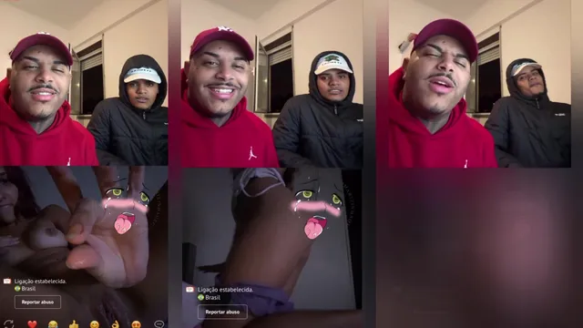 Ruivinha do Omegle gozou enquanto os cara falavam putaria pra ela