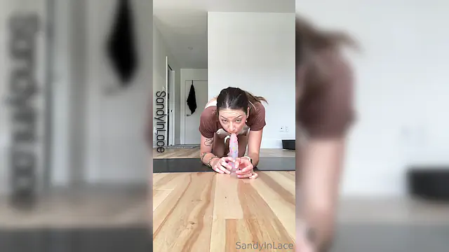 Perfect Woman Plays With Her Pussy
