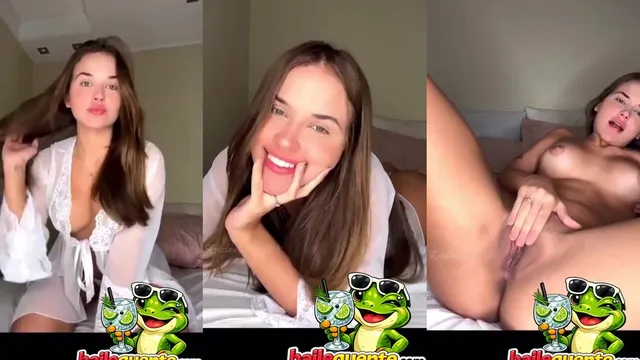 Agnes Nunes tocando uma siririca gostosa molhada