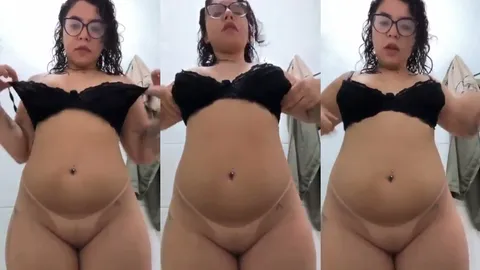 Coroa putinha se gravando nua conversando com o chat