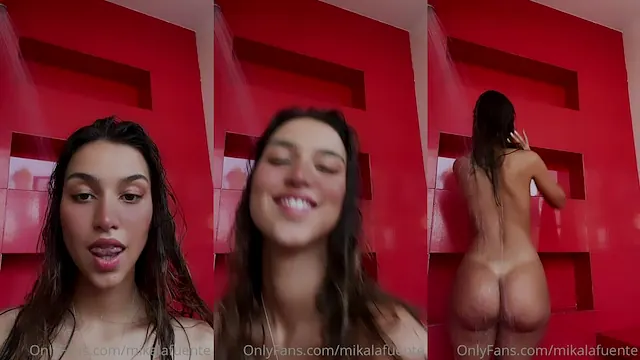 Mikaela Lafuente bronzeada tomando banho nua
