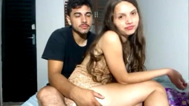 namorado corno filmando sua namorada Milly Pessatto rabuda