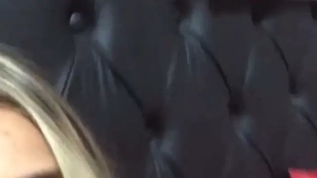 Novinha loirinha mostrando os peito pro novinho dotado Prévias gavira- @gaviravip