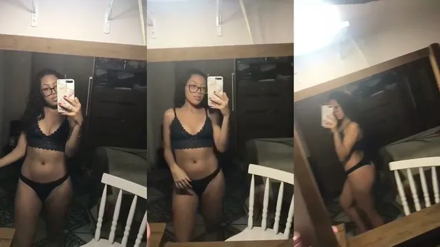 ELA FICOU SOZINHA EM CASA E GRAVOU UM VIDEO PRO NAMORADO