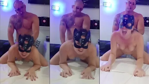 Corno filma sua branquinha dando e gritando de 4 no pau do comedor