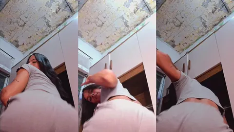 Gay rebolando bem gostoso