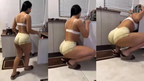 Corninho grava bunda da vadia casada